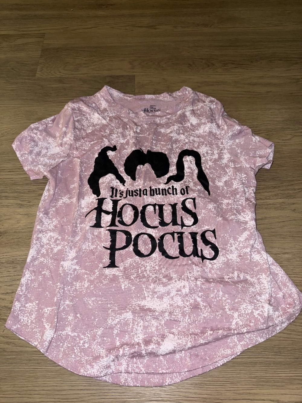 Disney Hocus Pocus Pink Distressed Graphic Tee Sanderson Sisters Halloween Shirt